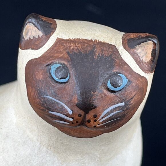 Vintage 1989 Artisans Cat Chalk Ware Figurines Folk Art Unique Designs Set 2 - Picture 10 of 16